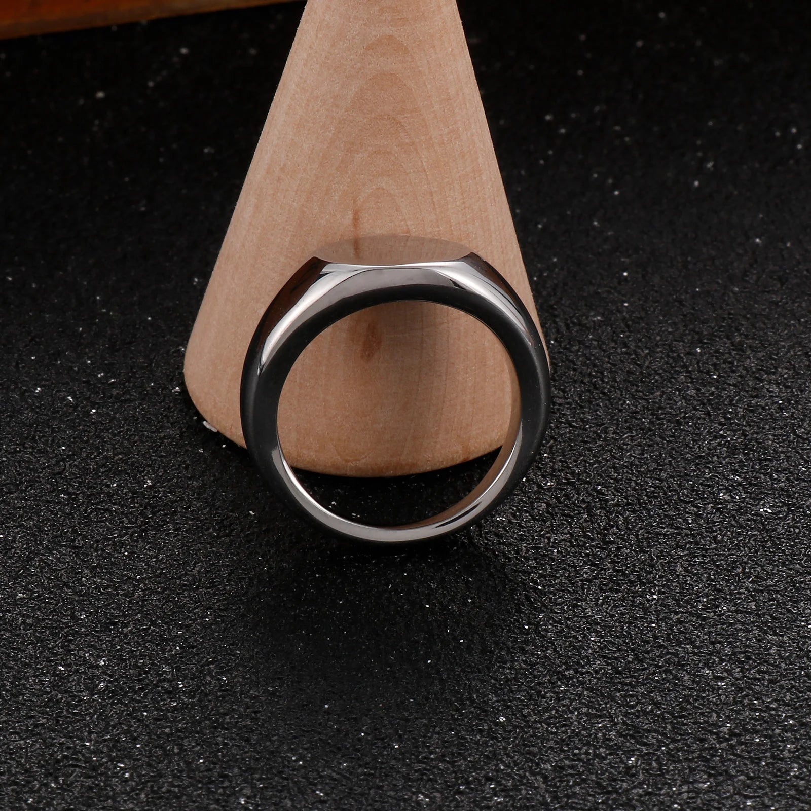 REI® Stainless Steel Signet Ring - Magnattos